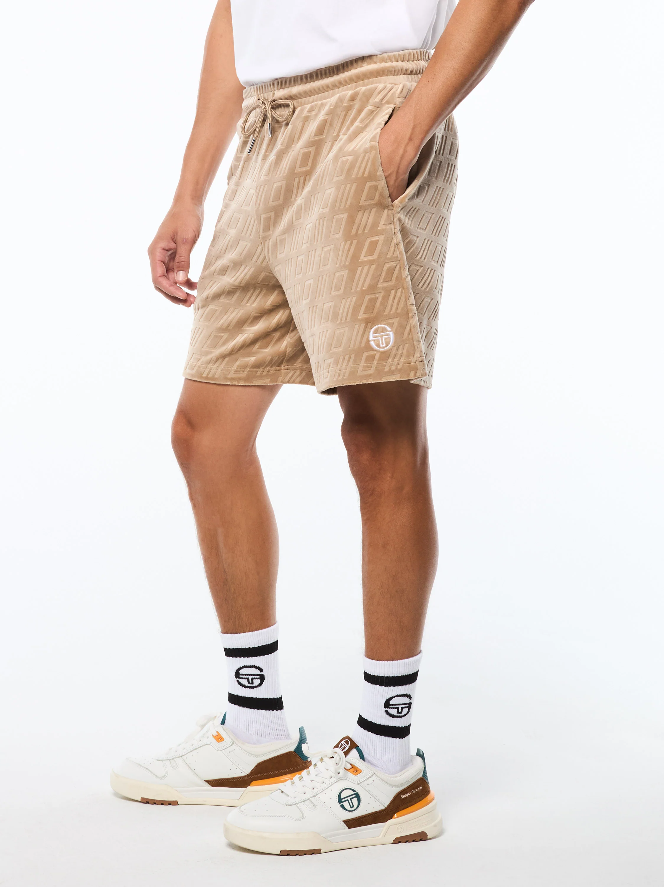 Bandiera Debossed Velour Short-Humus