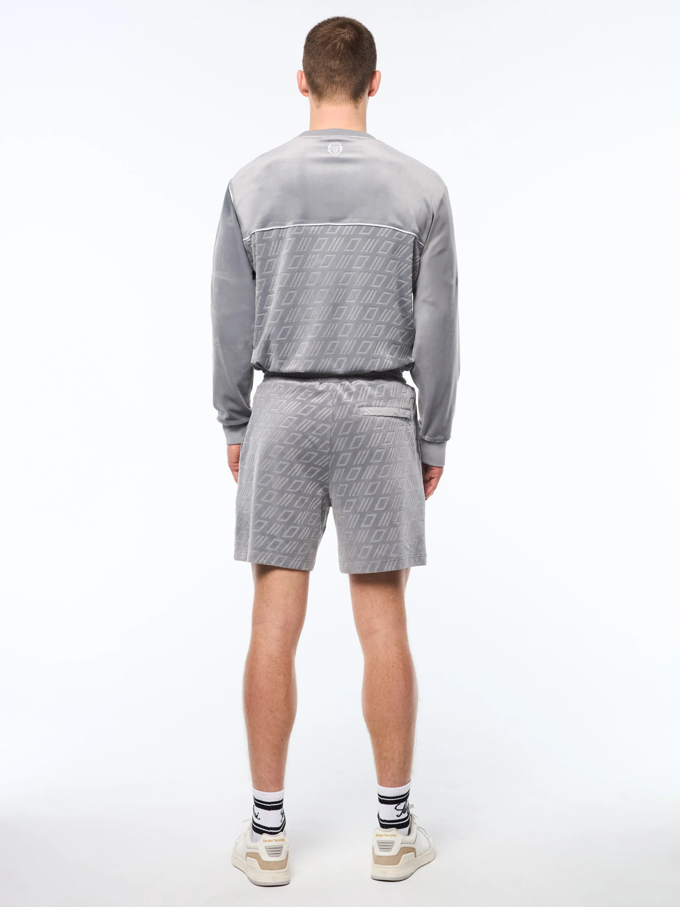 Bandiera Debossed Velour Short-Sleet - Image 5