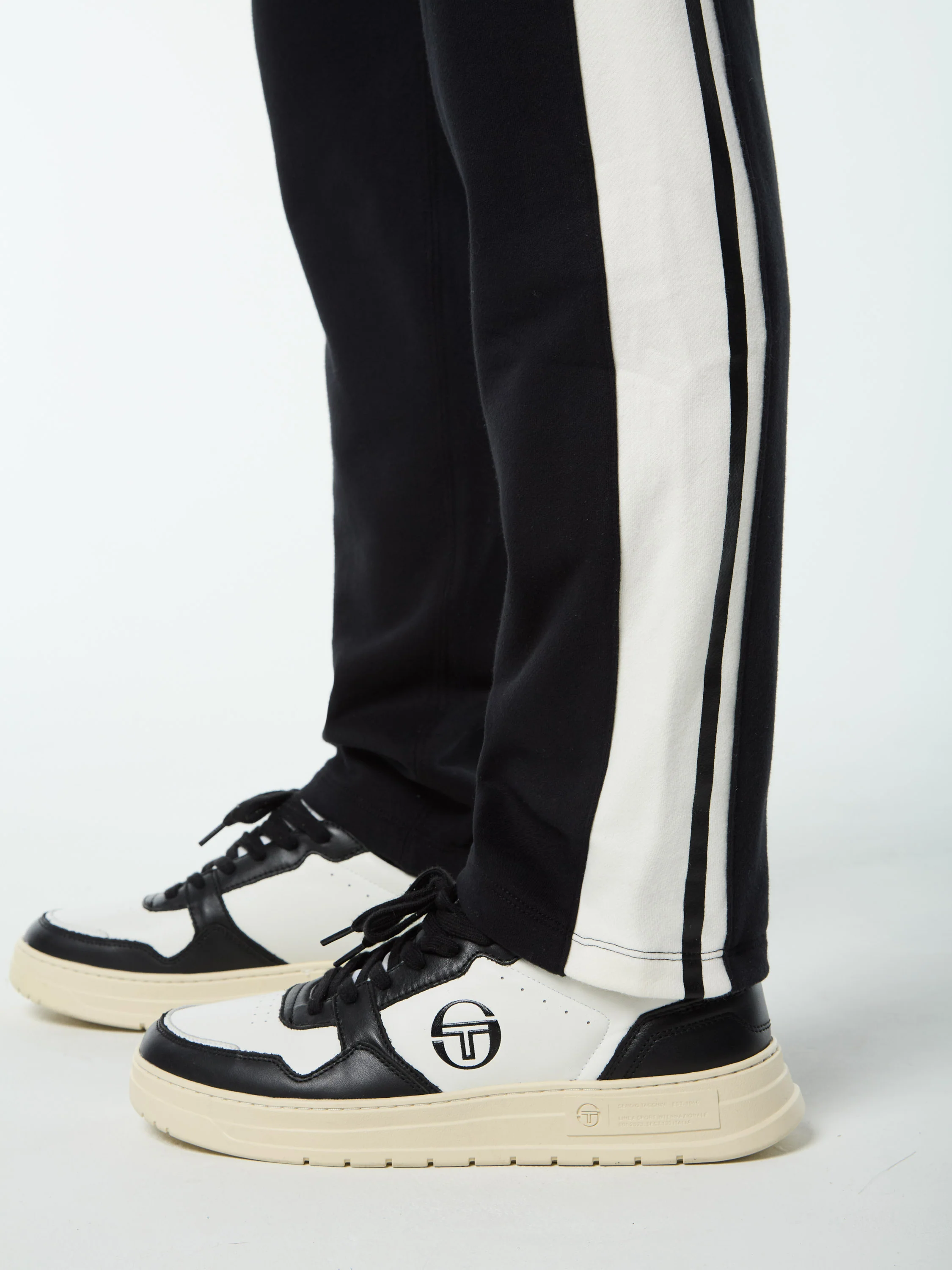 Cursivo Track Pant- Black Beauty - Image 8