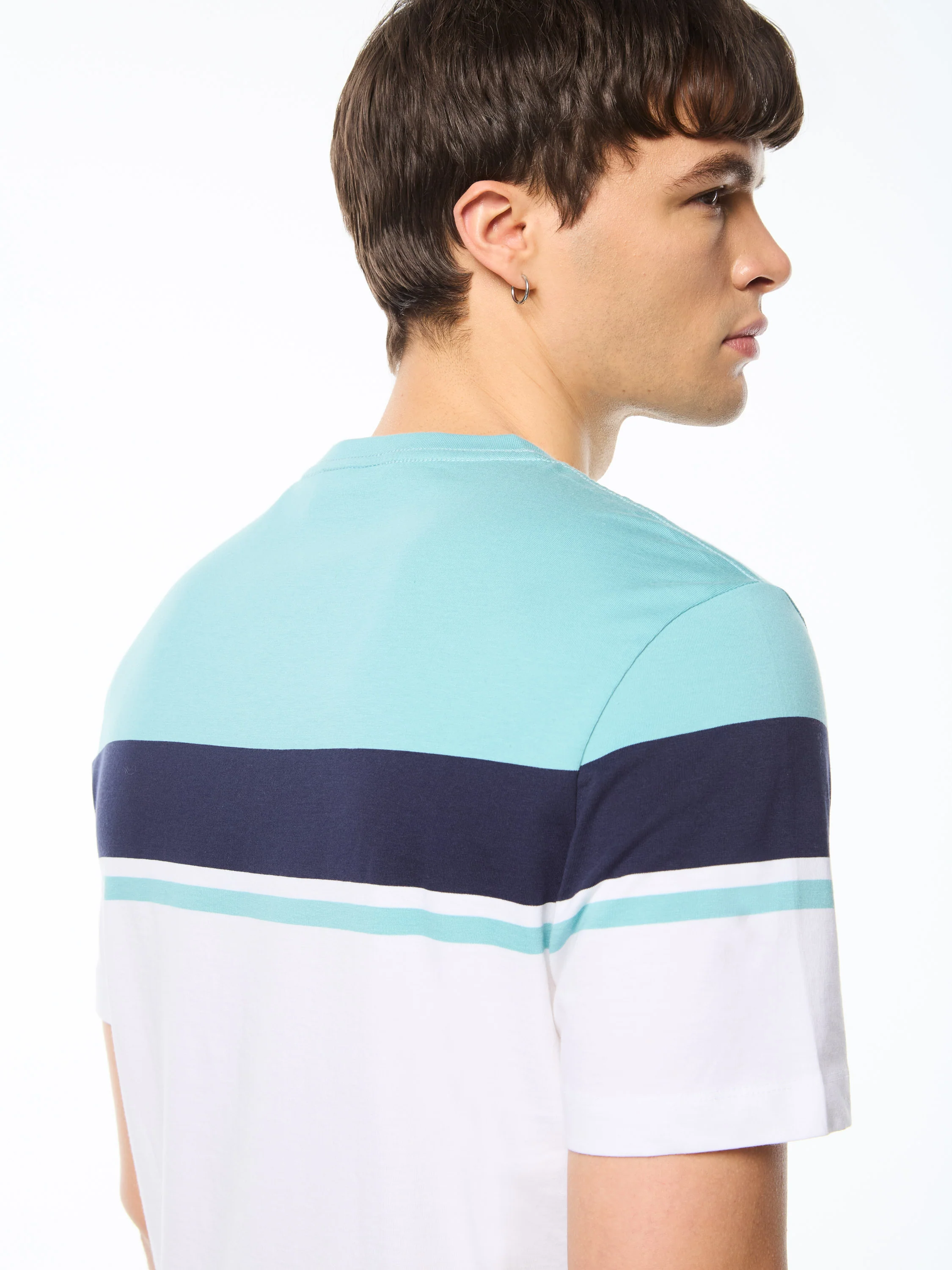 Damarindo T-Shirt-Brilliant White - Image 6