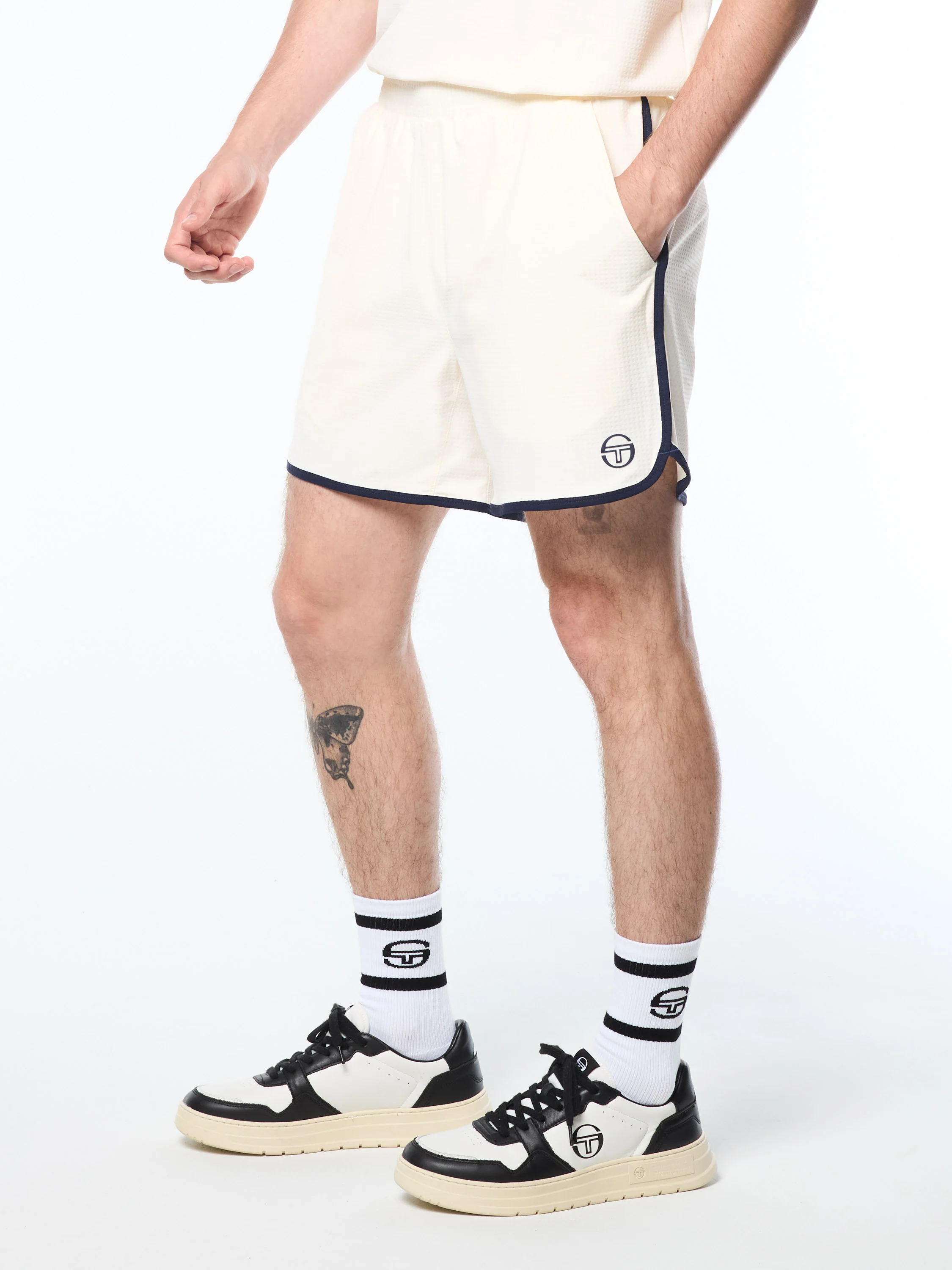 Grata Active Short- Gardenia