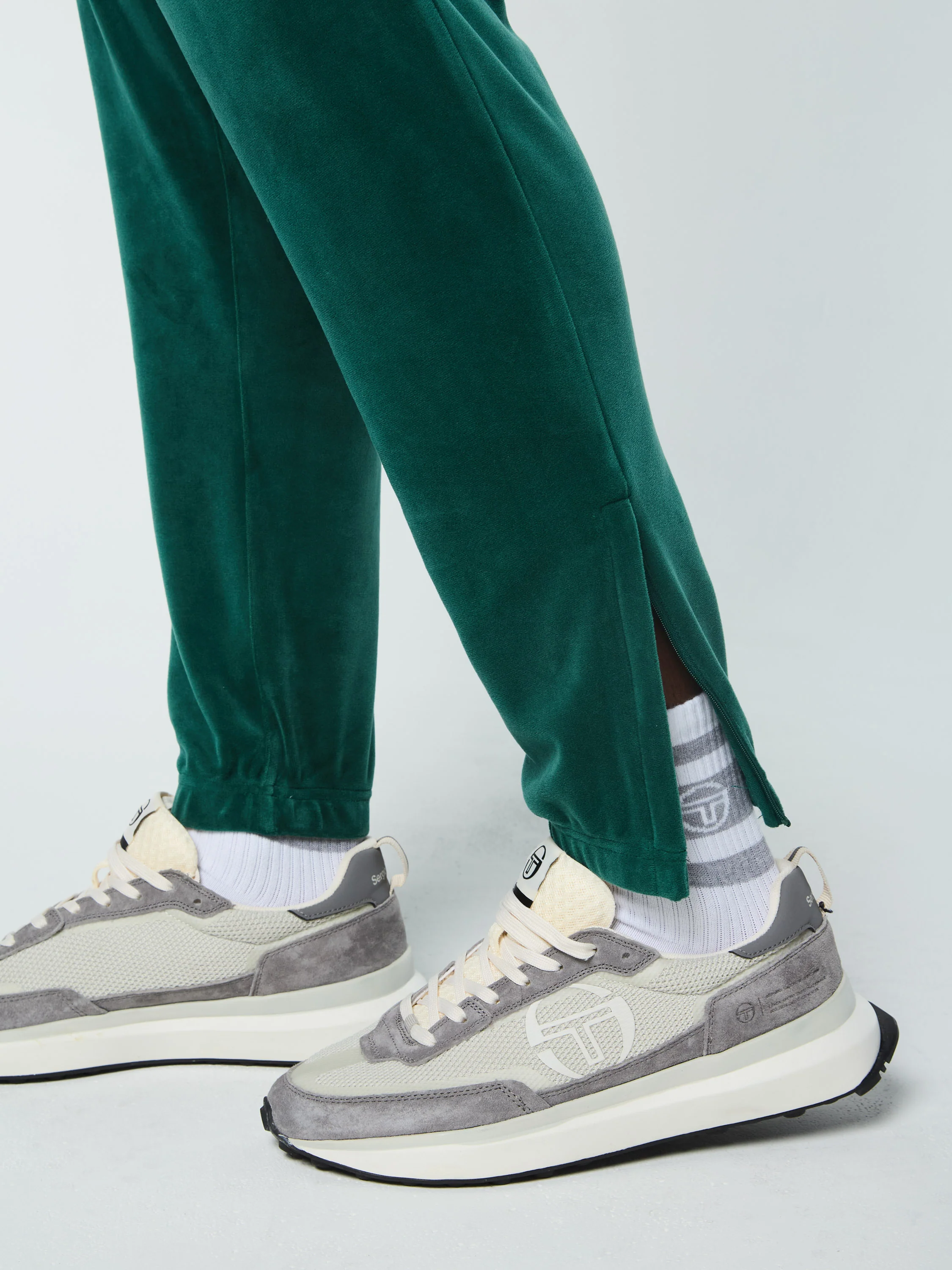Ostuni Velour Track Pant- Rainforest - Image 8