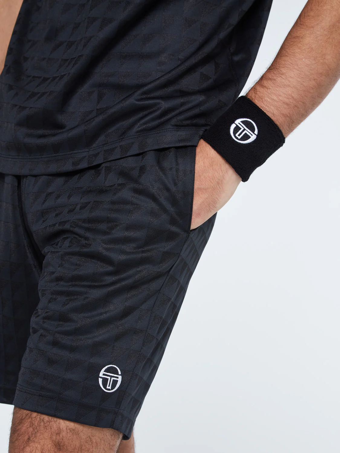 TENNIS WRISTBAND-BLACK - Image 4