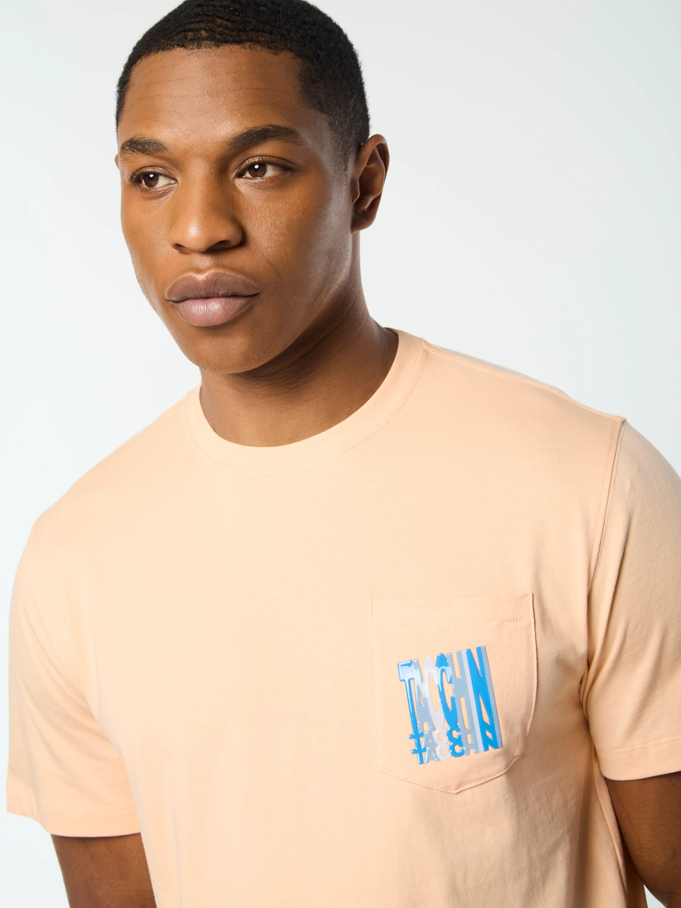 Urso T-Shirt- Beach Sand - Image 7