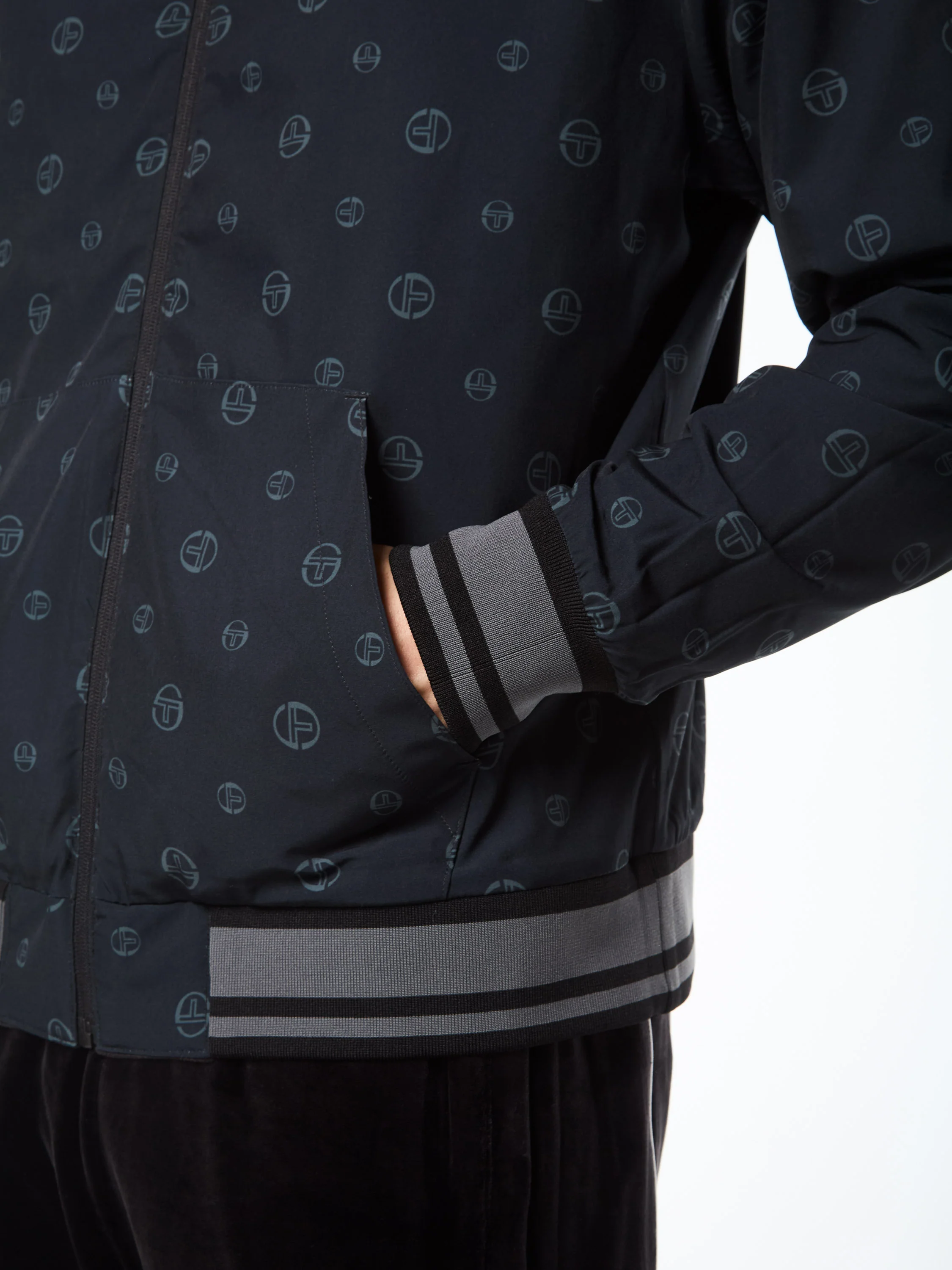 Viaggioa Reversible Velour Track Jacket-Black Beauty - Image 10