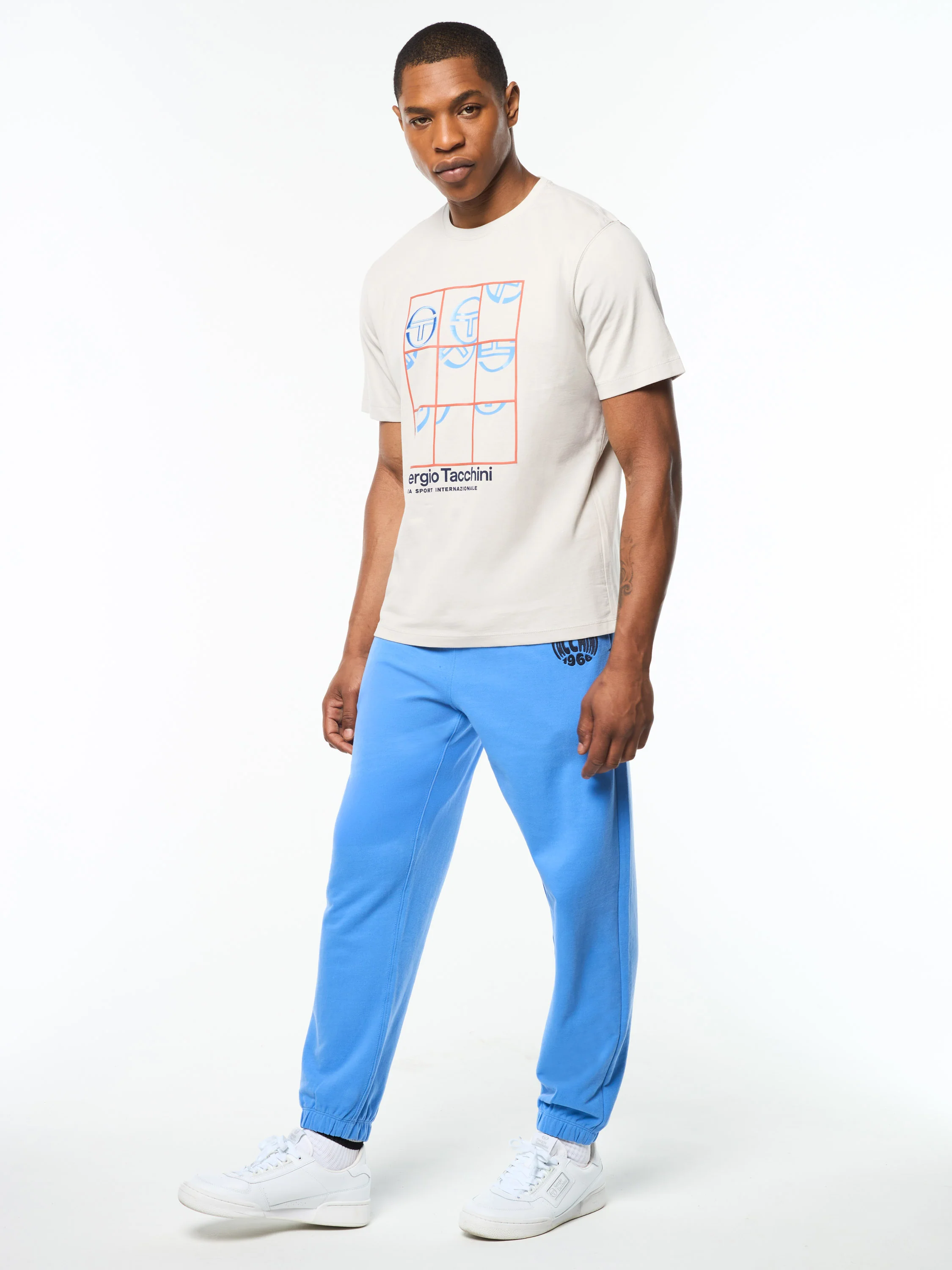 Vincere T-Shirt- Quiet Grey - Image 4